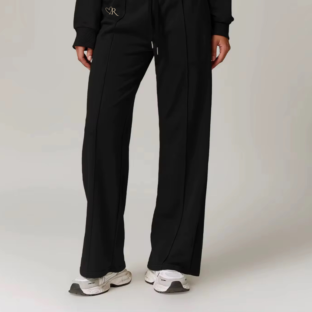 Signature Essential Pant- Noir (Pre-Order)